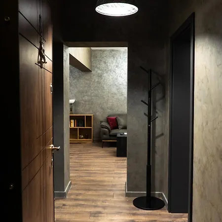8 Apartament *